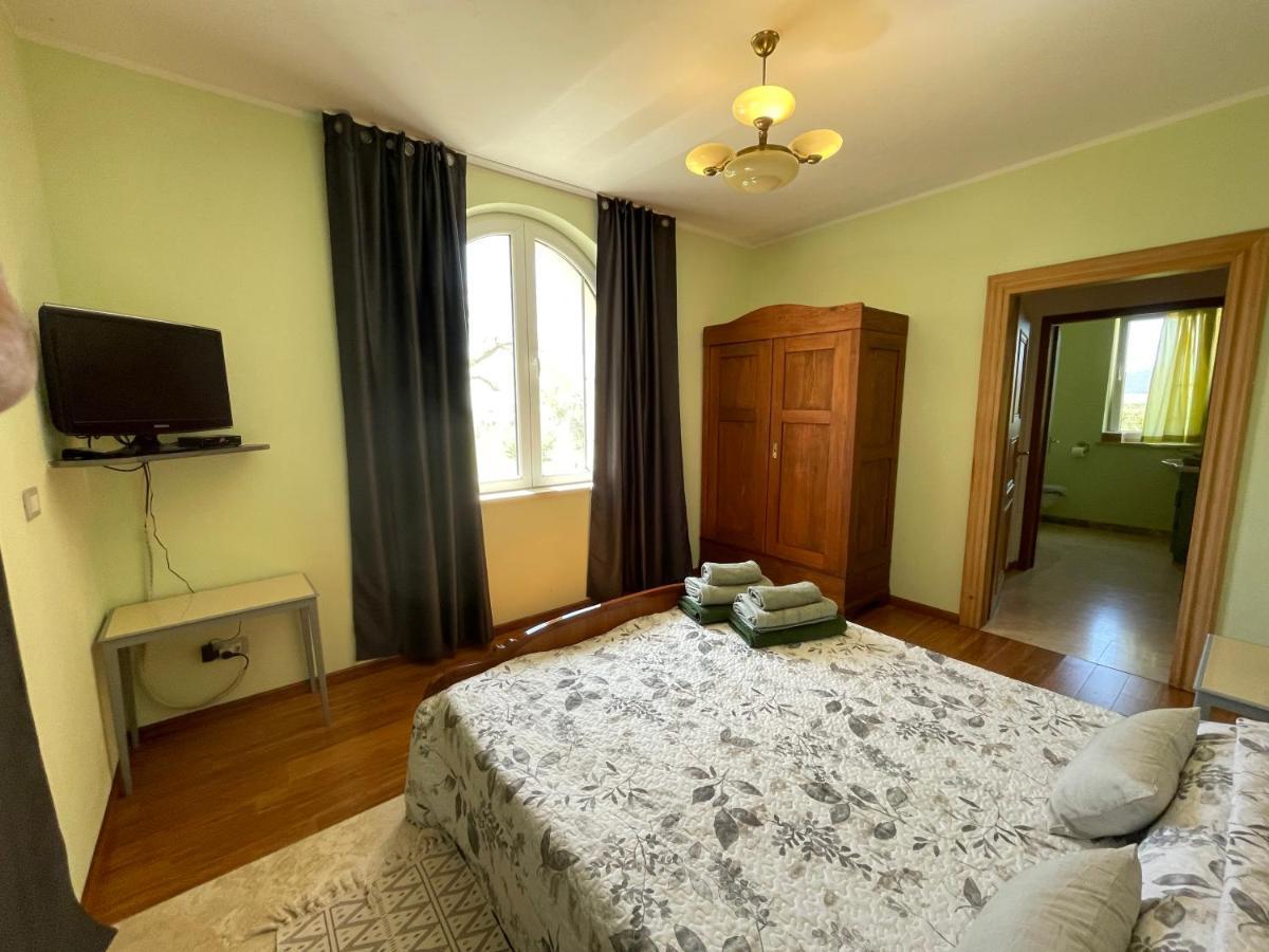 Casa Daniele Guest House Canino Ngoại thất bức ảnh